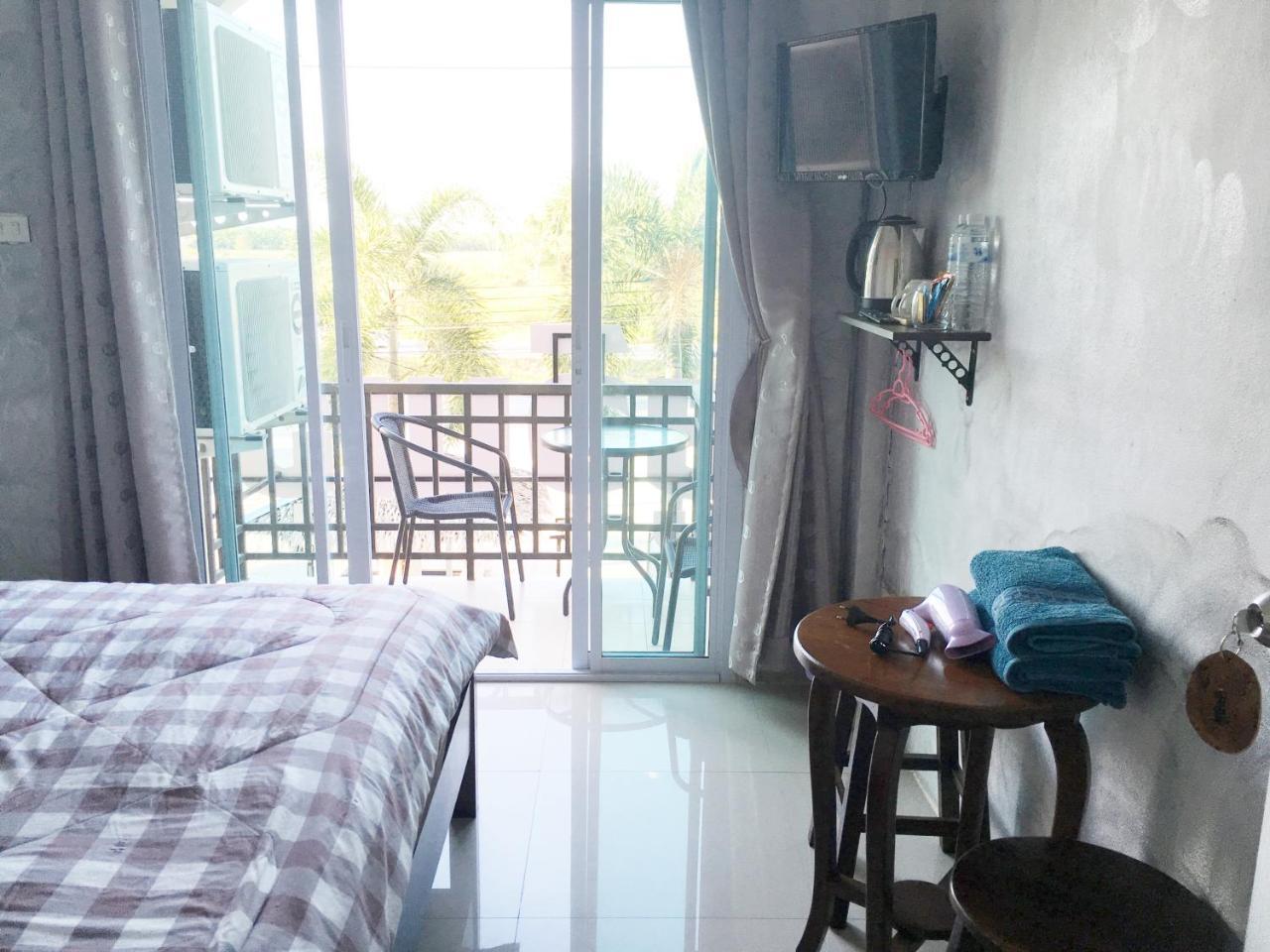 You In House Urt Surathani Airport Surat Thani Esterno foto