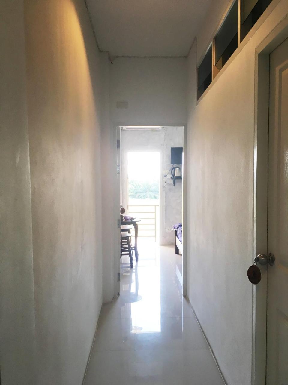 You In House Urt Surathani Airport Surat Thani Esterno foto