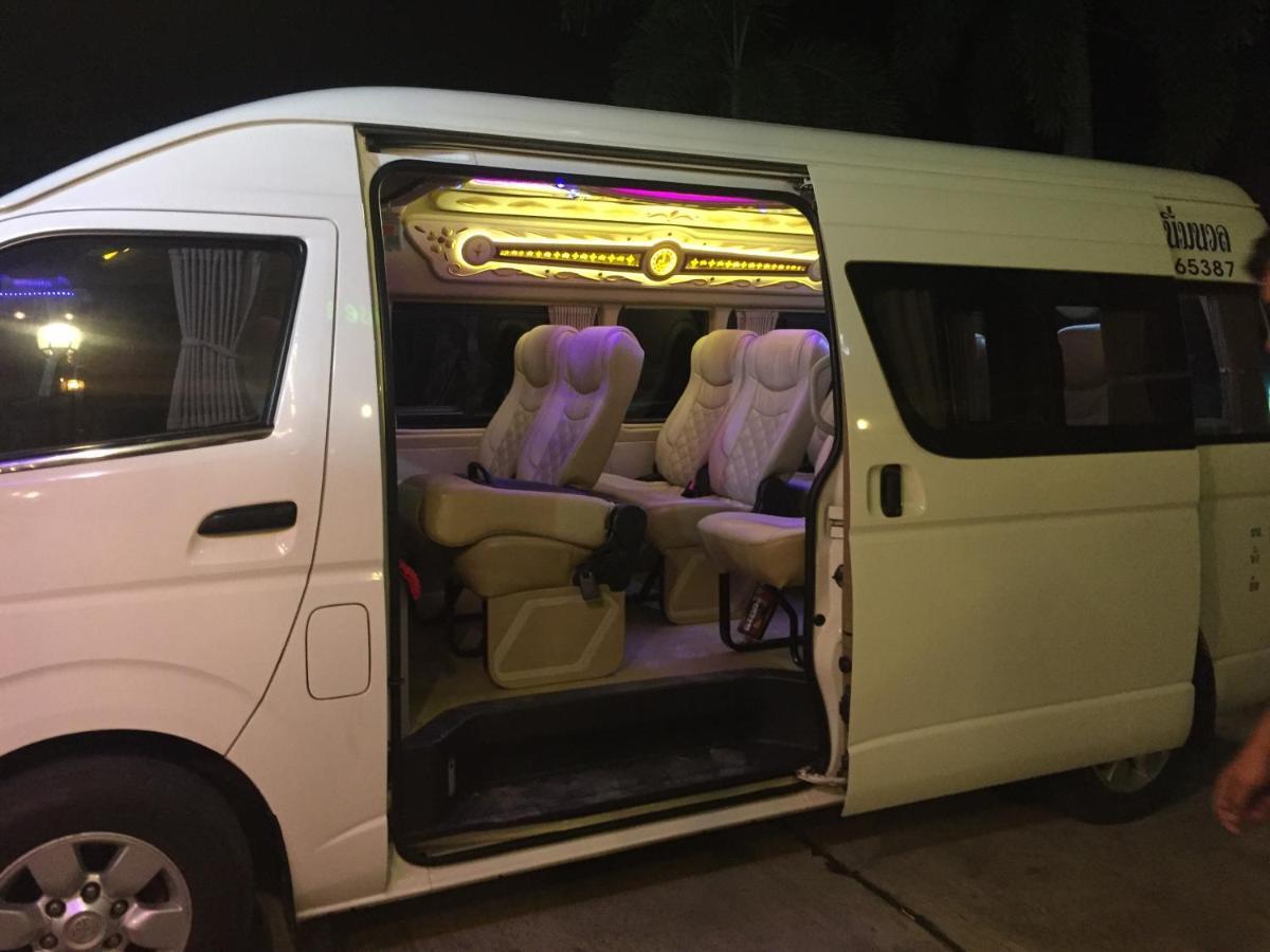 You In House Urt Surathani Airport Surat Thani Esterno foto