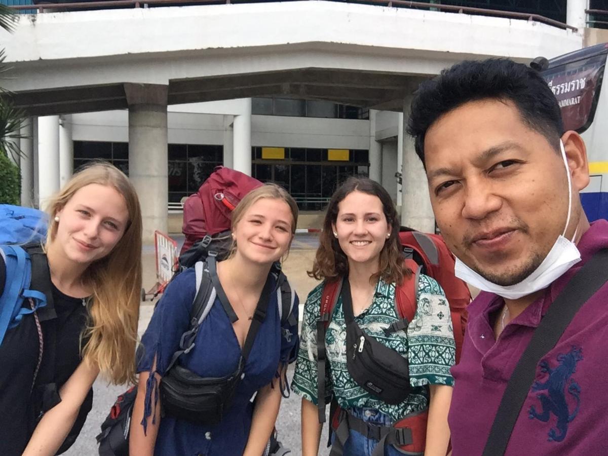 You In House Urt Surathani Airport Surat Thani Esterno foto